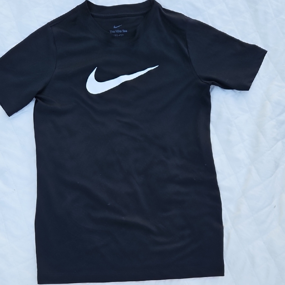 Nike Boys L DRI-FIT T-shirt